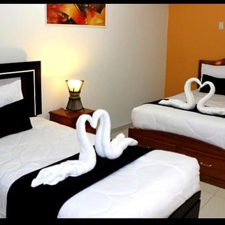 Hostal Universal Huaraz Exteriér fotografie